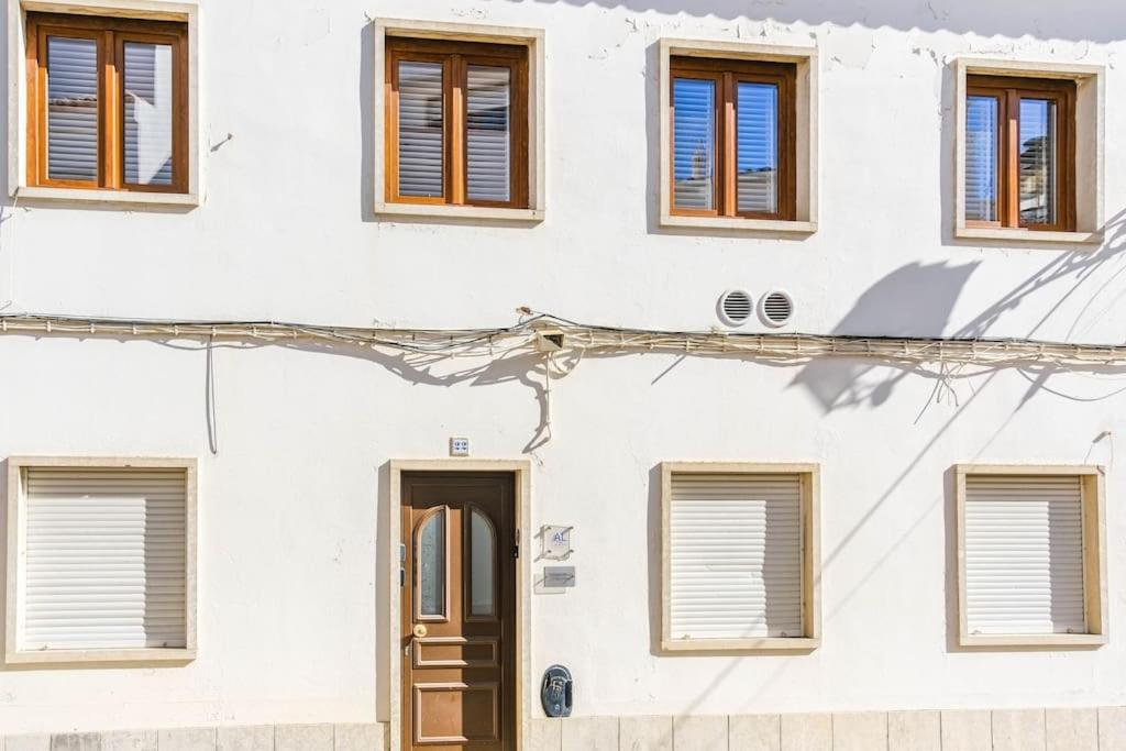 Summer Breeze Apartment, In The Historic Centre Of Лагос Екстериор снимка